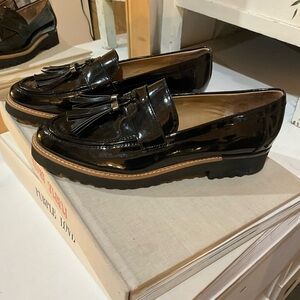 FRANCO SARTO "Carolynn" Lug Sole Loafer with Tassels size 7.5